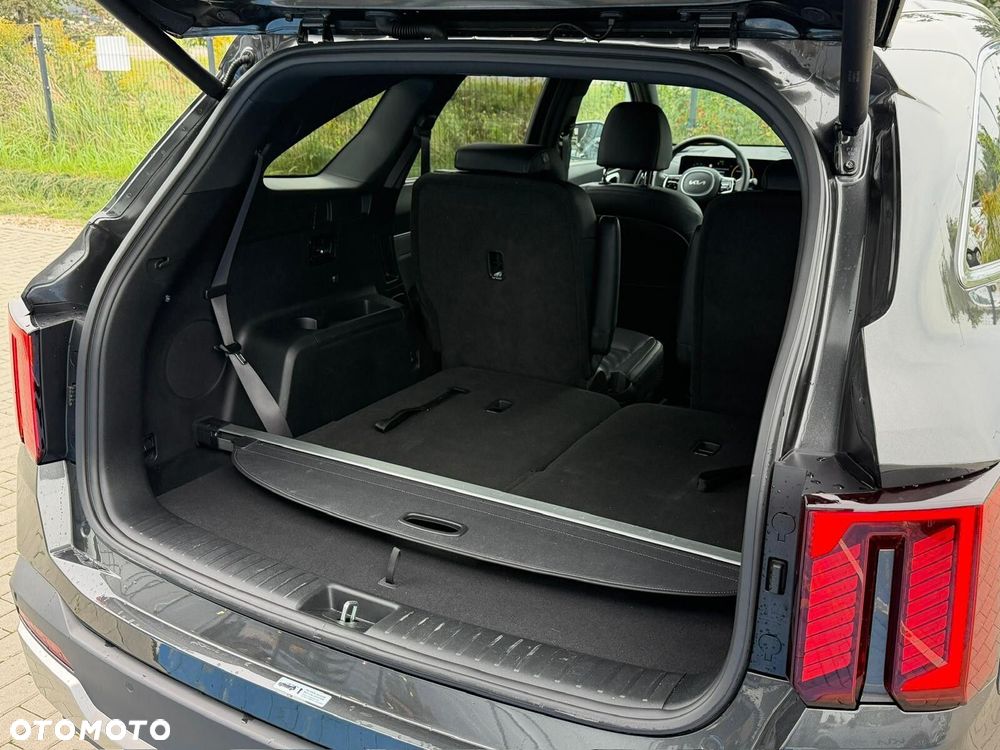 Kia Sorento - 9
