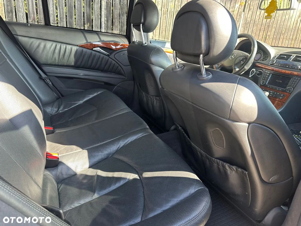 Mercedes-Benz Klasa E - 17