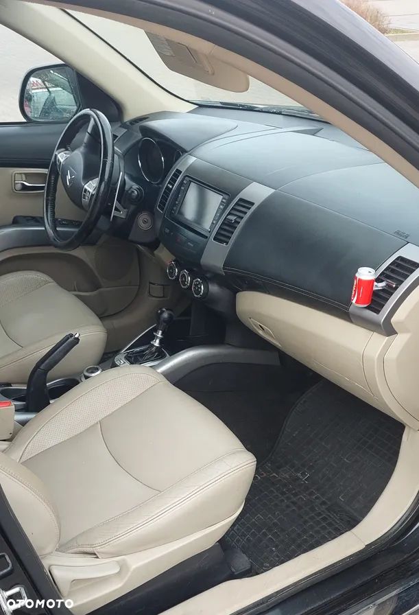 Citroën C-Crosser 2.2 HDi Exclusive DCS - 8