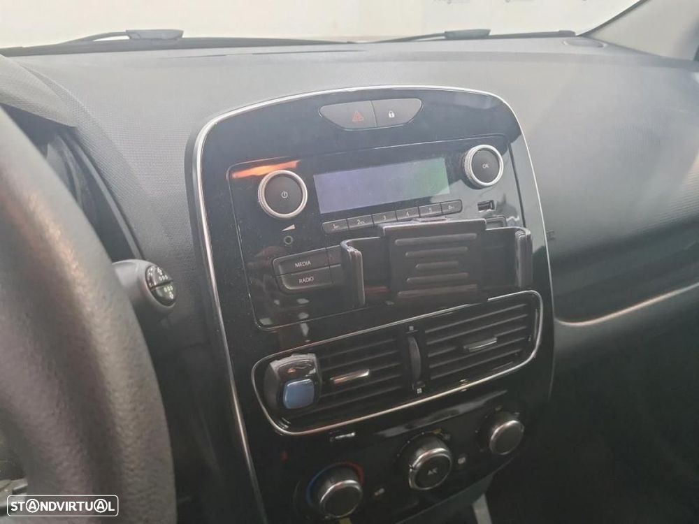 Renault Clio 1.5 dCi Zen - 6