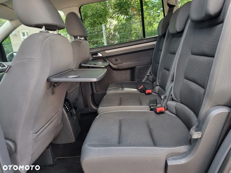 Volkswagen Touran 2.0 TDI Highline - 18