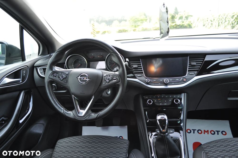 Opel Astra 2016