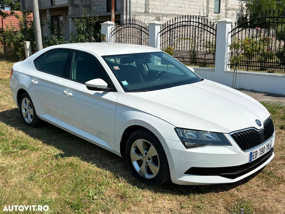 Skoda Superb 1.6 TDI Ambition - 2