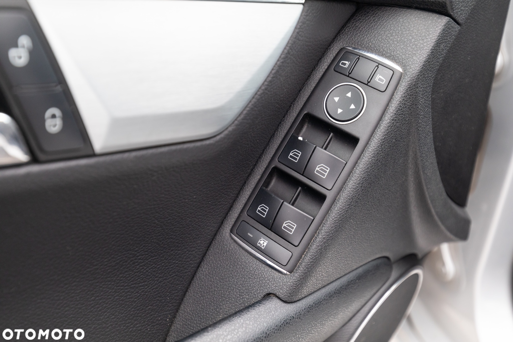 Mercedes-Benz Klasa C 220 T CDI DPF Automatik Avantgarde - 22