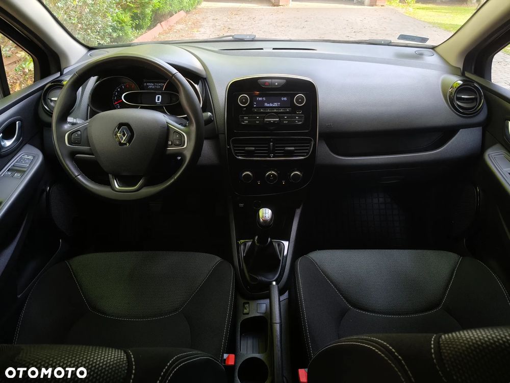 Renault Clio - 19