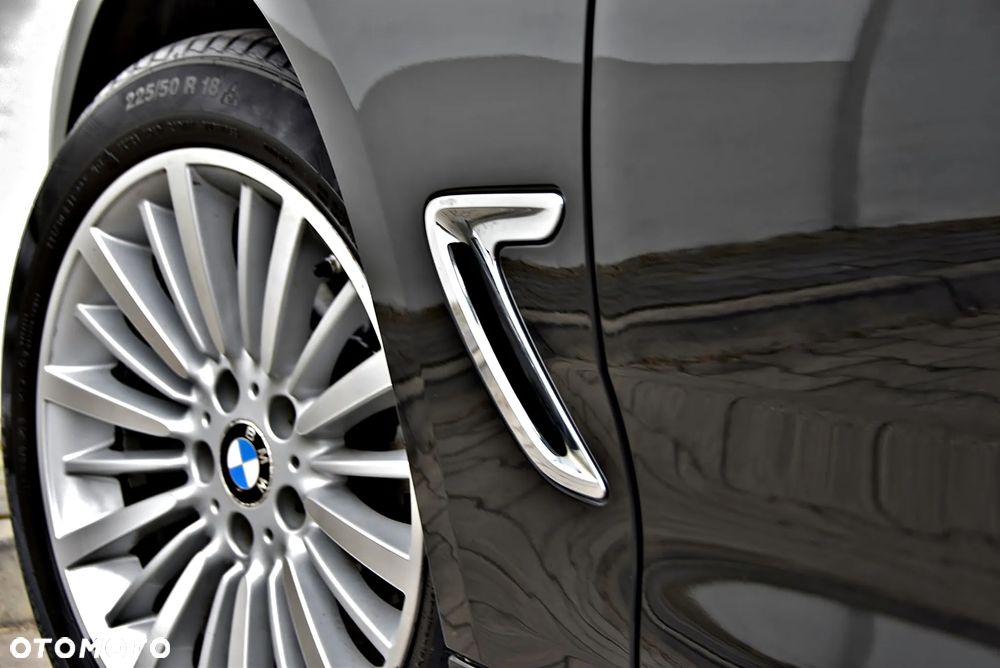 BMW 3GT 320i Luxury Line - 9