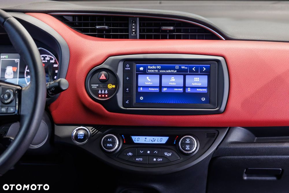Toyota Yaris 1.5 Selection - 26