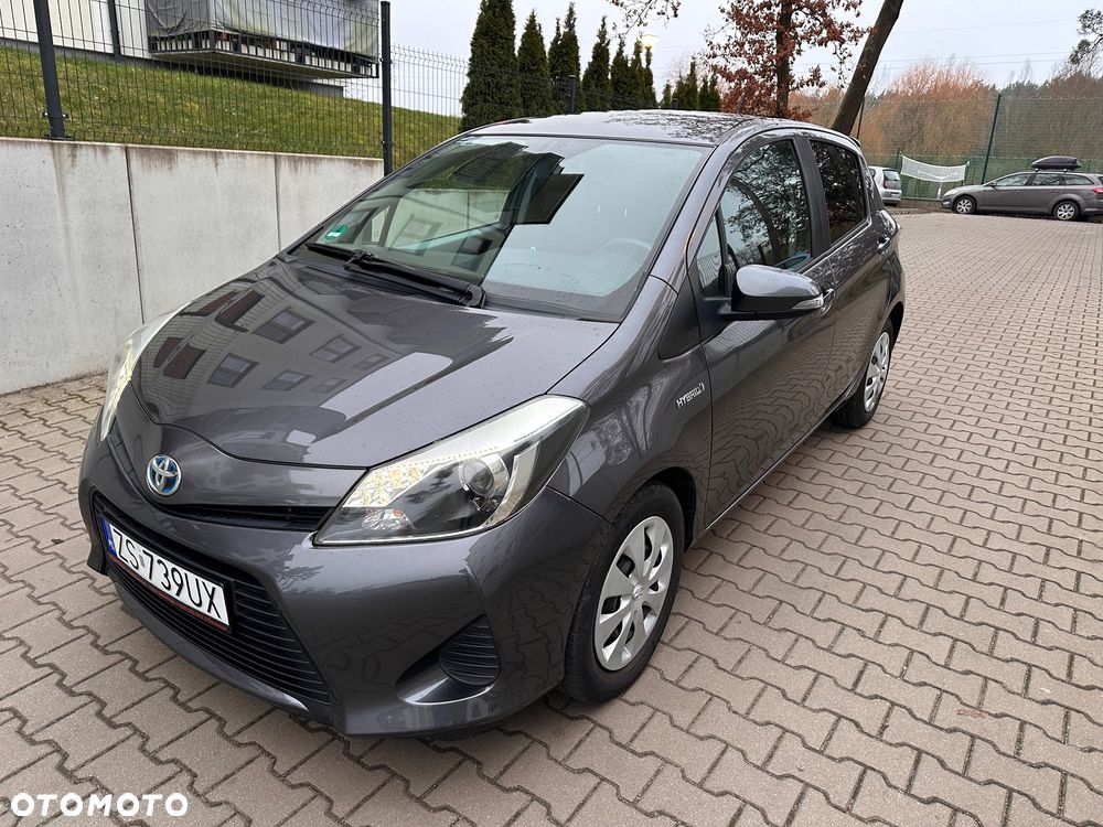 Toyota Yaris - 4