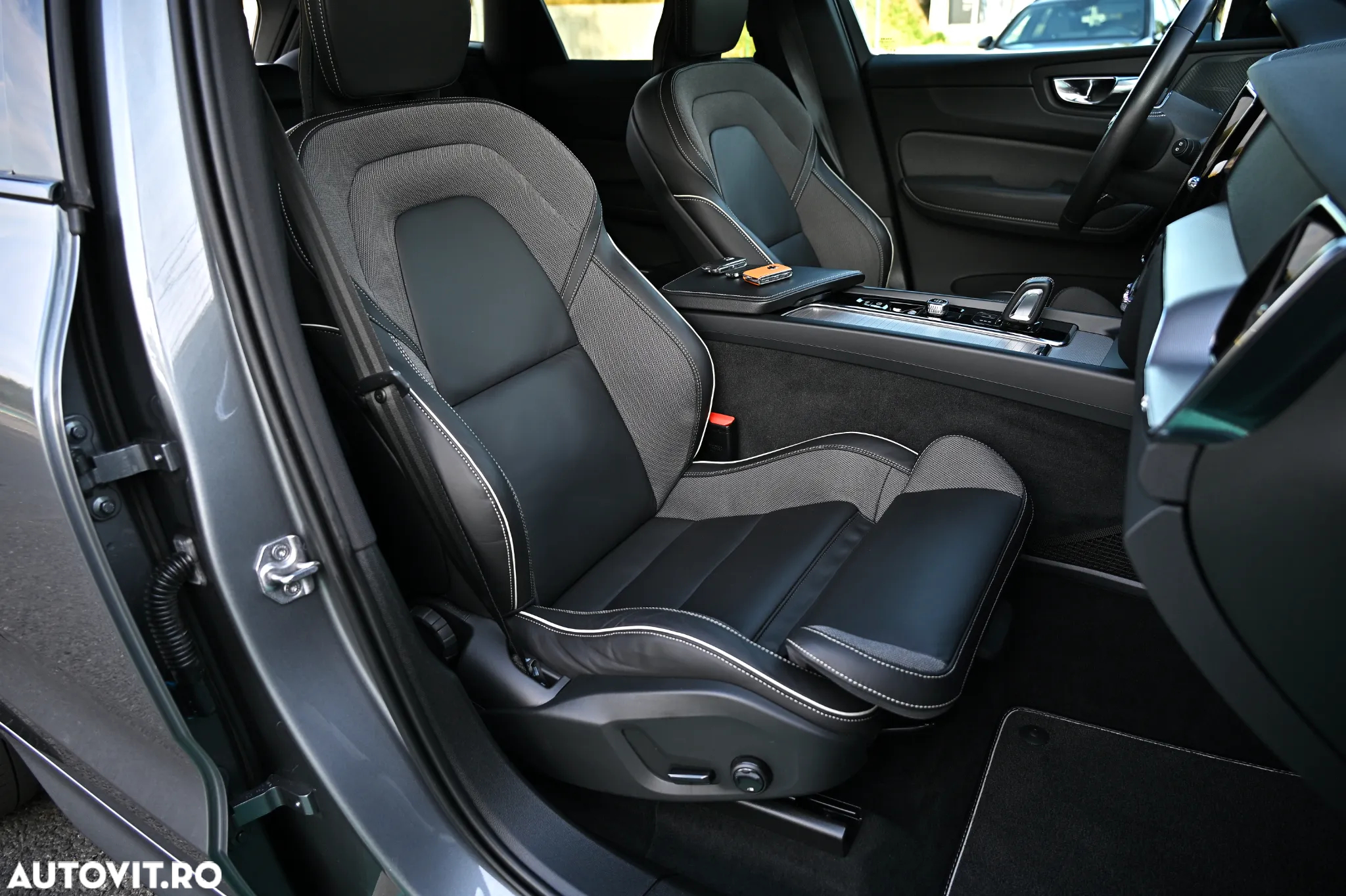 Volvo XC 60 B4 D AWD Geartronic RDesign - 35