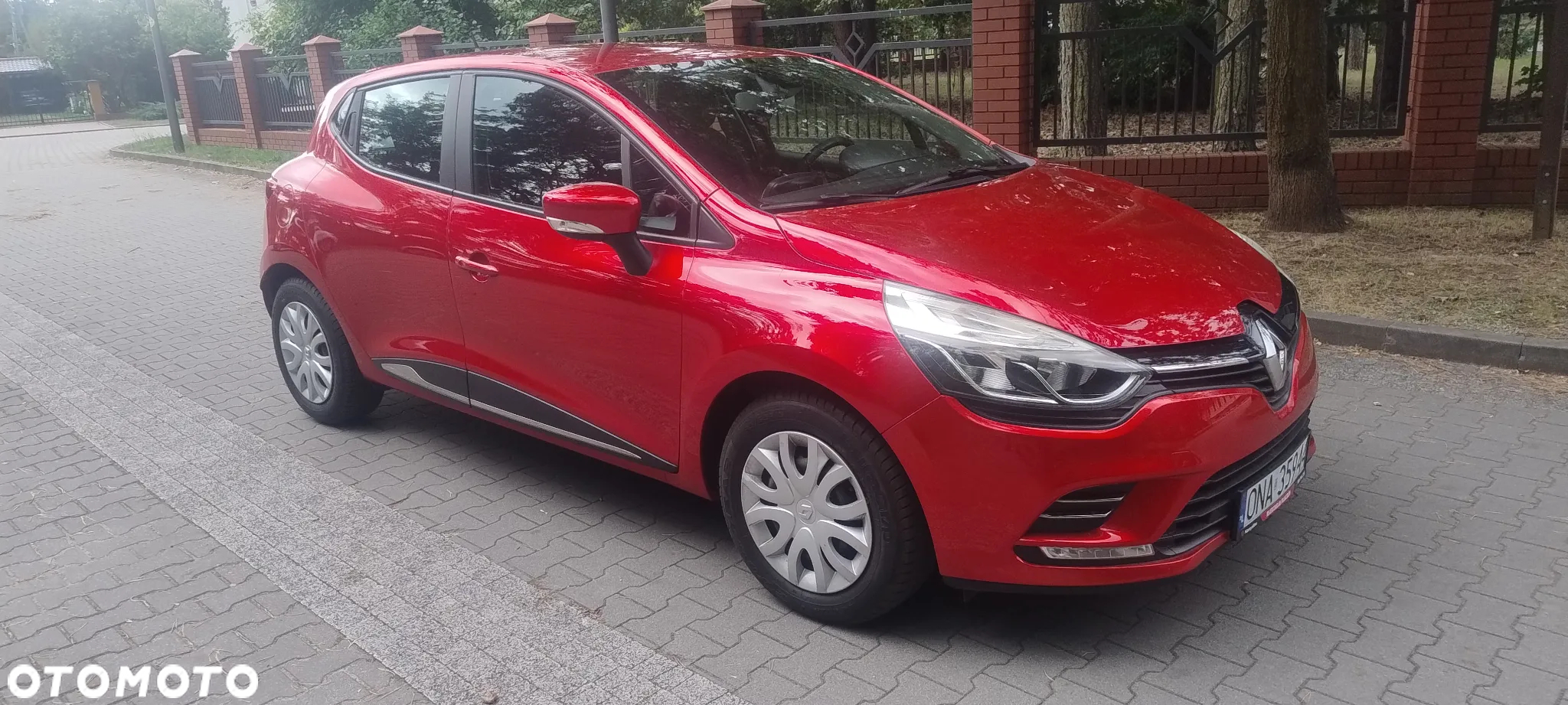 Renault Clio - 2