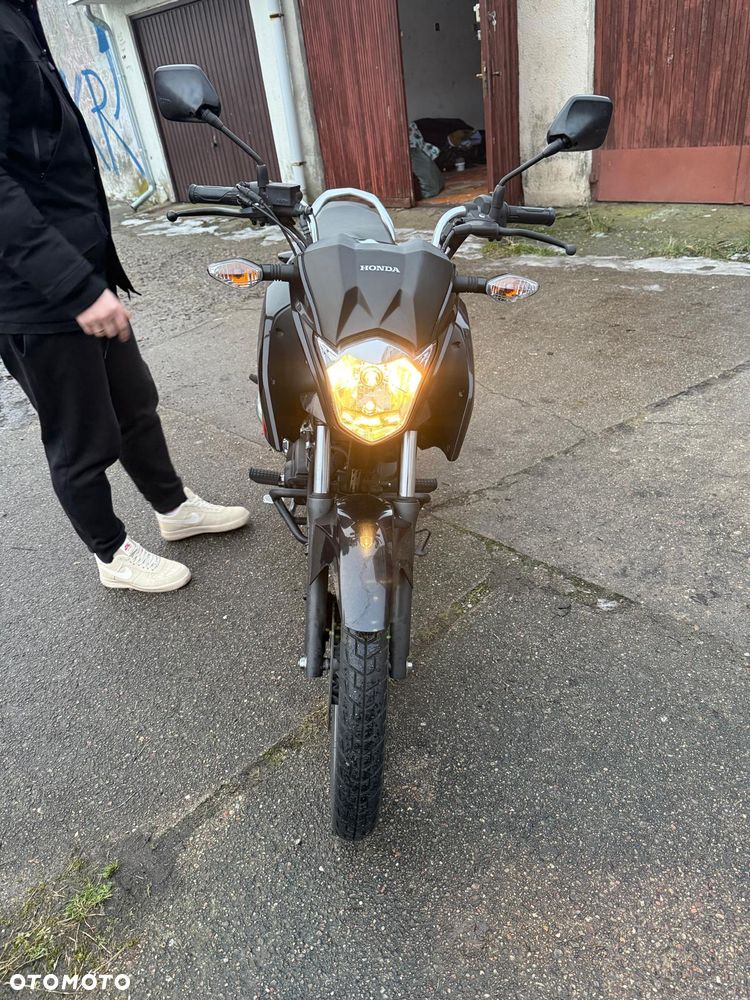 Honda CBF - 14