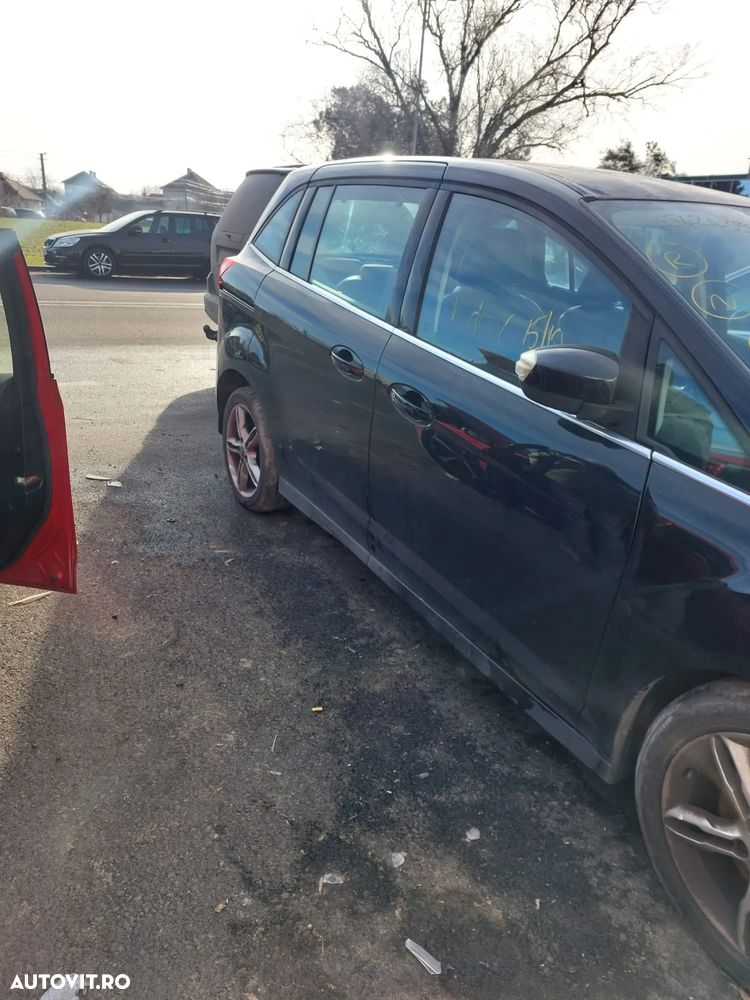 Dezmembrez Ford Grand C-max - 5