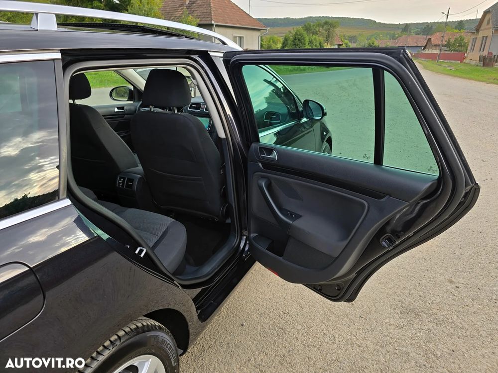 Volkswagen Golf 1.6 TDI BlueMotion Technology DPF Highline - 32