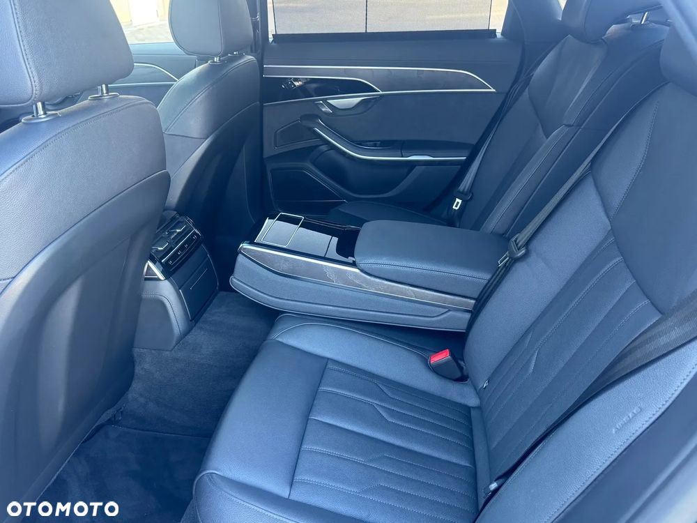 Audi A8 - 14