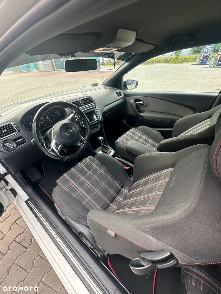 Volkswagen Polo 1.4 TSI GTI DSG - 14