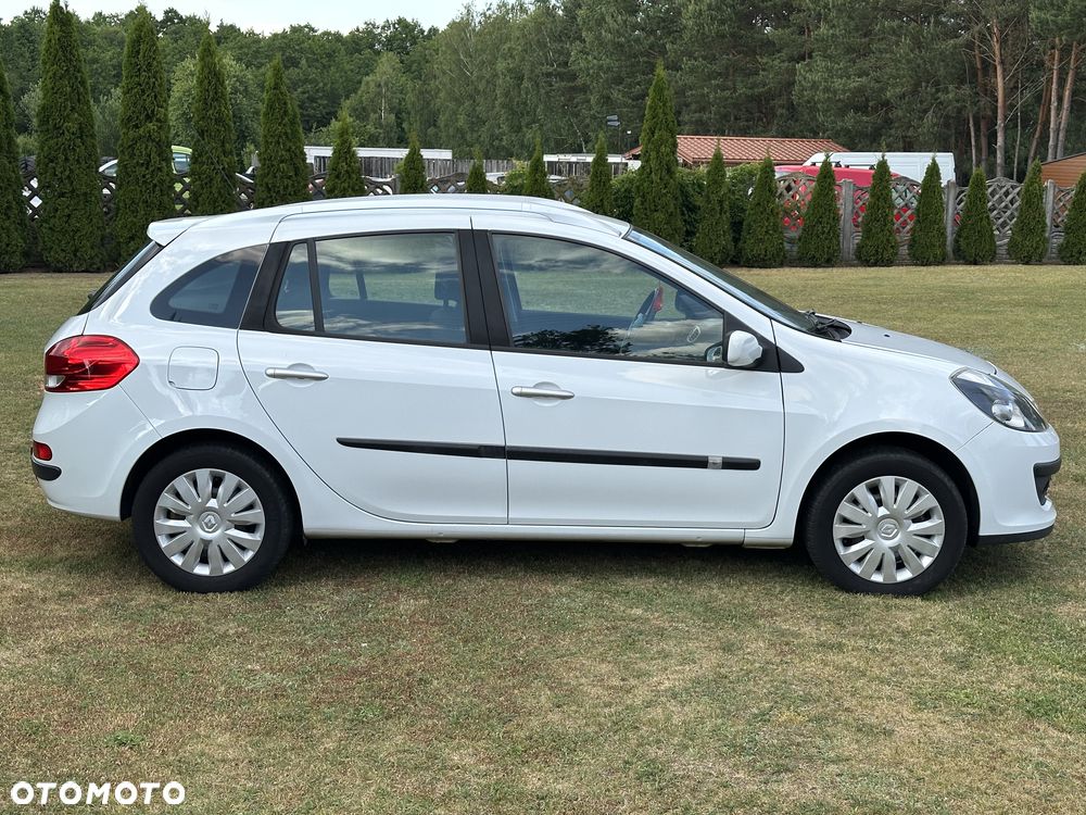 Renault Clio - 7