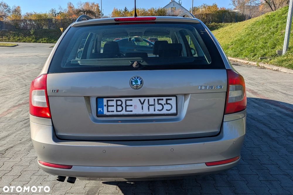 Skoda Octavia - 3