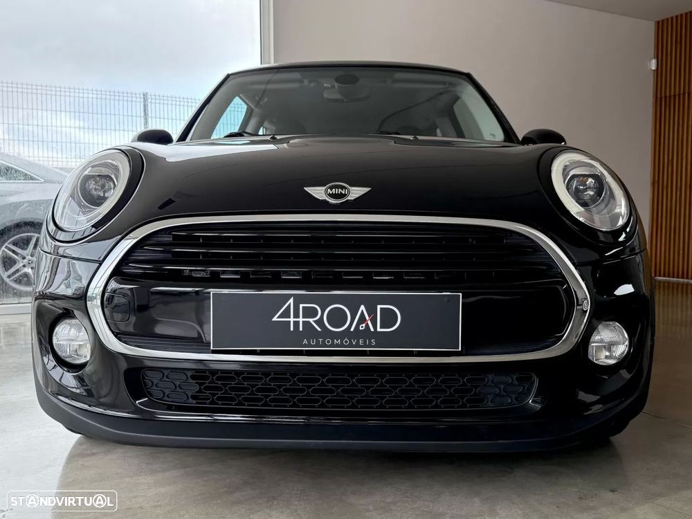 MINI 3 Portas One D - 11