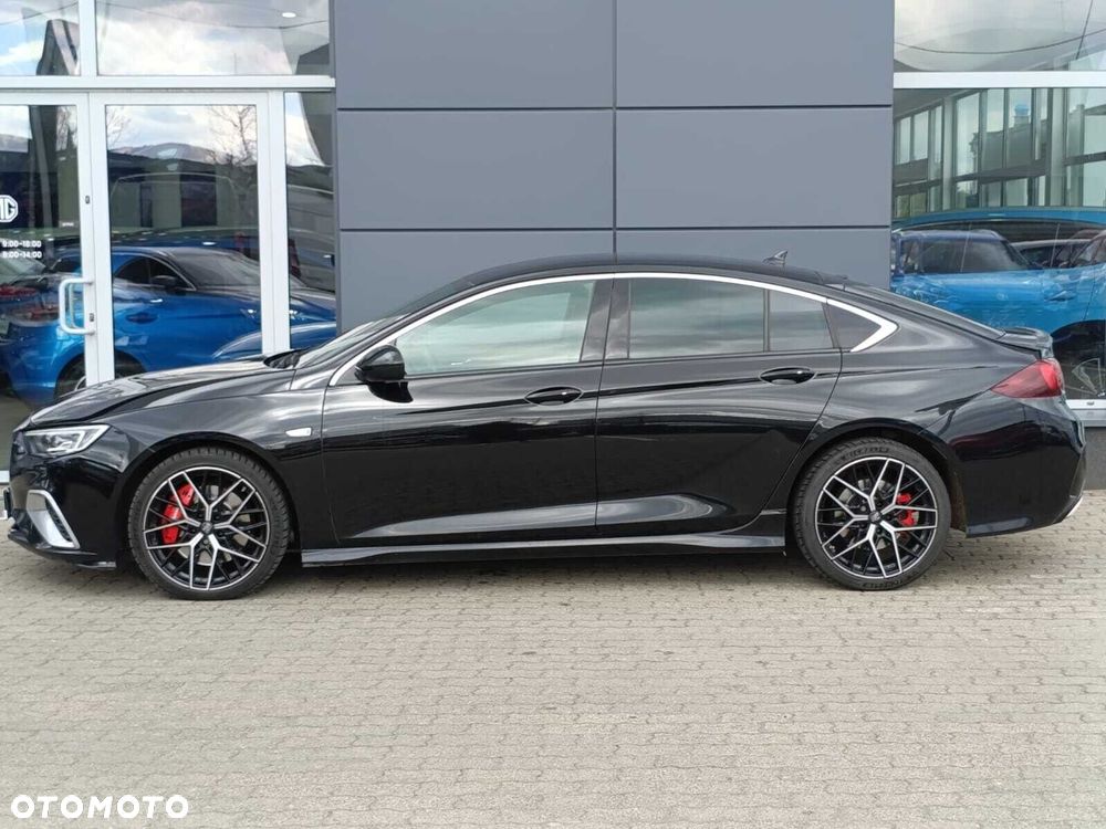 Opel Insignia 2.0 CDTI 4x4 GSi S&S - 9