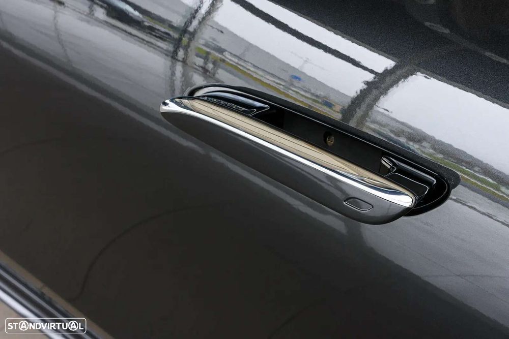 Mercedes-Benz E 300 - 41