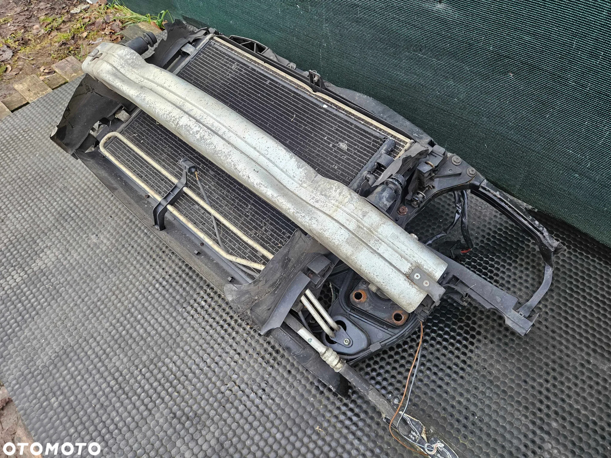 Pas Przedni 8E0805594E Wzmocnienie Czołowe Belka Zderzaka Chłodnice Wentylator 2.0 TDI 140KM AUDI A4 B7 - 16