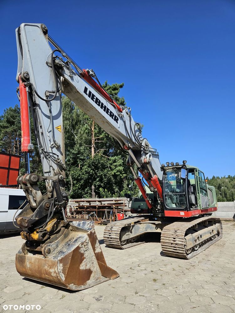 Liebherr R936 - 3