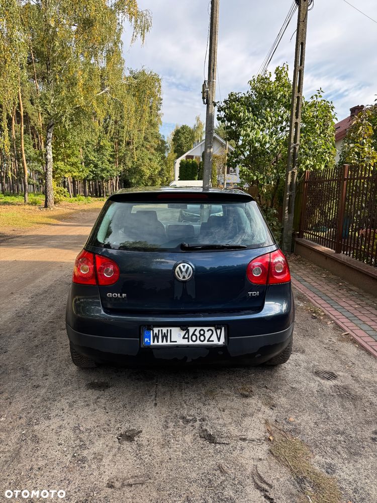 Volkswagen Golf - 5