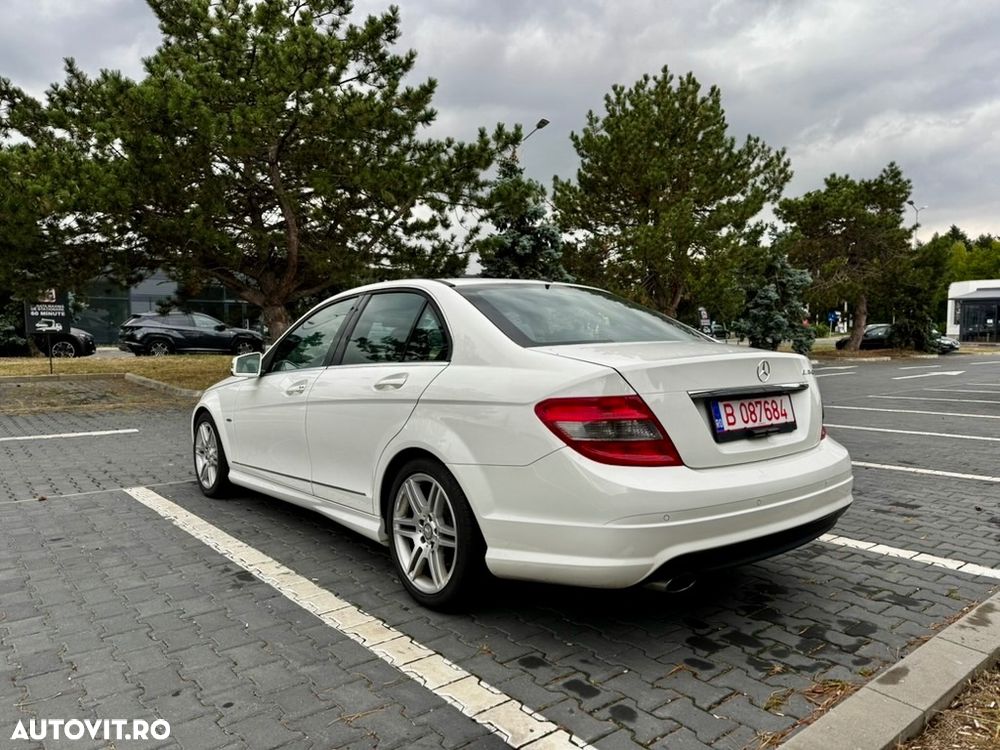 Mercedes-Benz C - 9