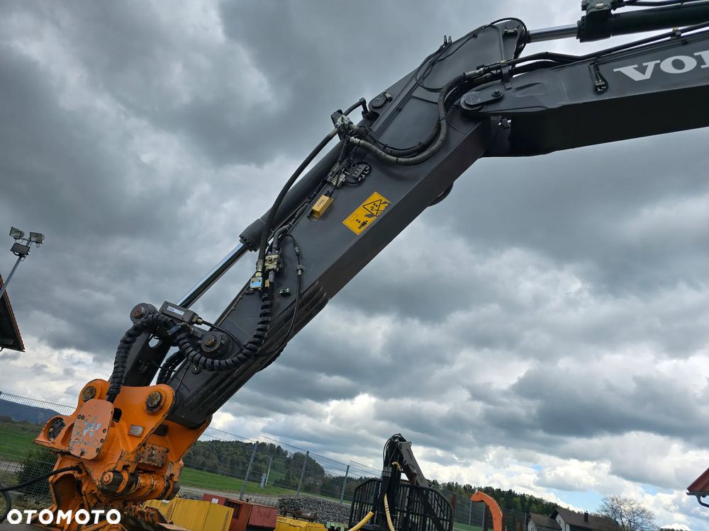 Volvo EC250DNL - 11
