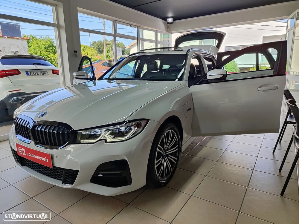 BMW 330 e Aut. M Sport - 23