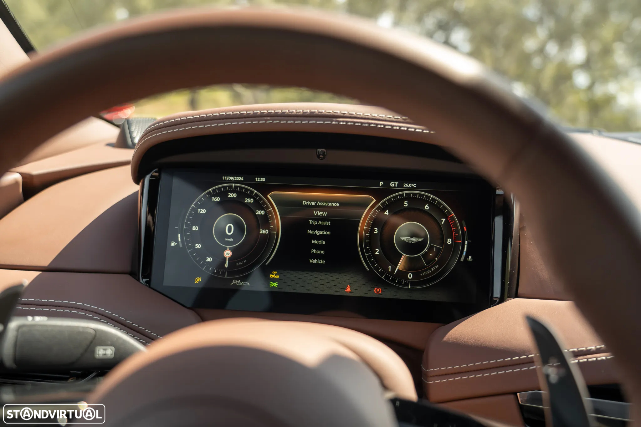 Aston Martin DB12 Coupé V8 Auto - 13