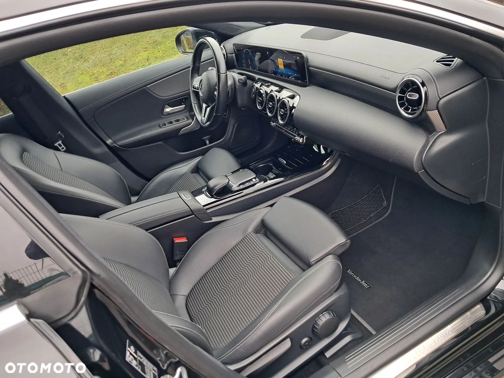 Mercedes-Benz CLA 200 d 8G-DCT Progressive Line Advanced - 22