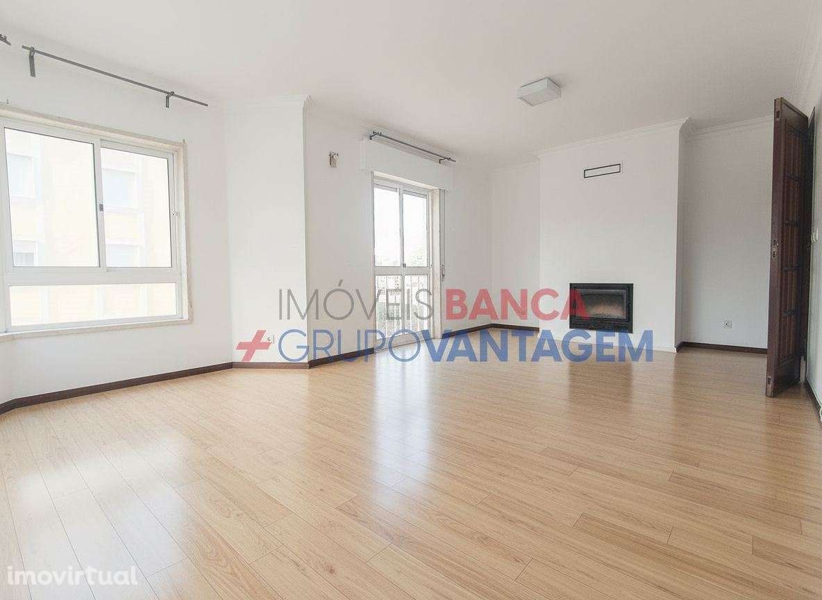 APARTAMENTO T2 RIO DE MOURO - Grande imagem: 2/28