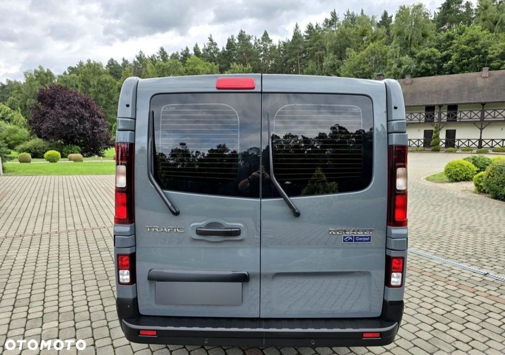 Renault Trafic - 16