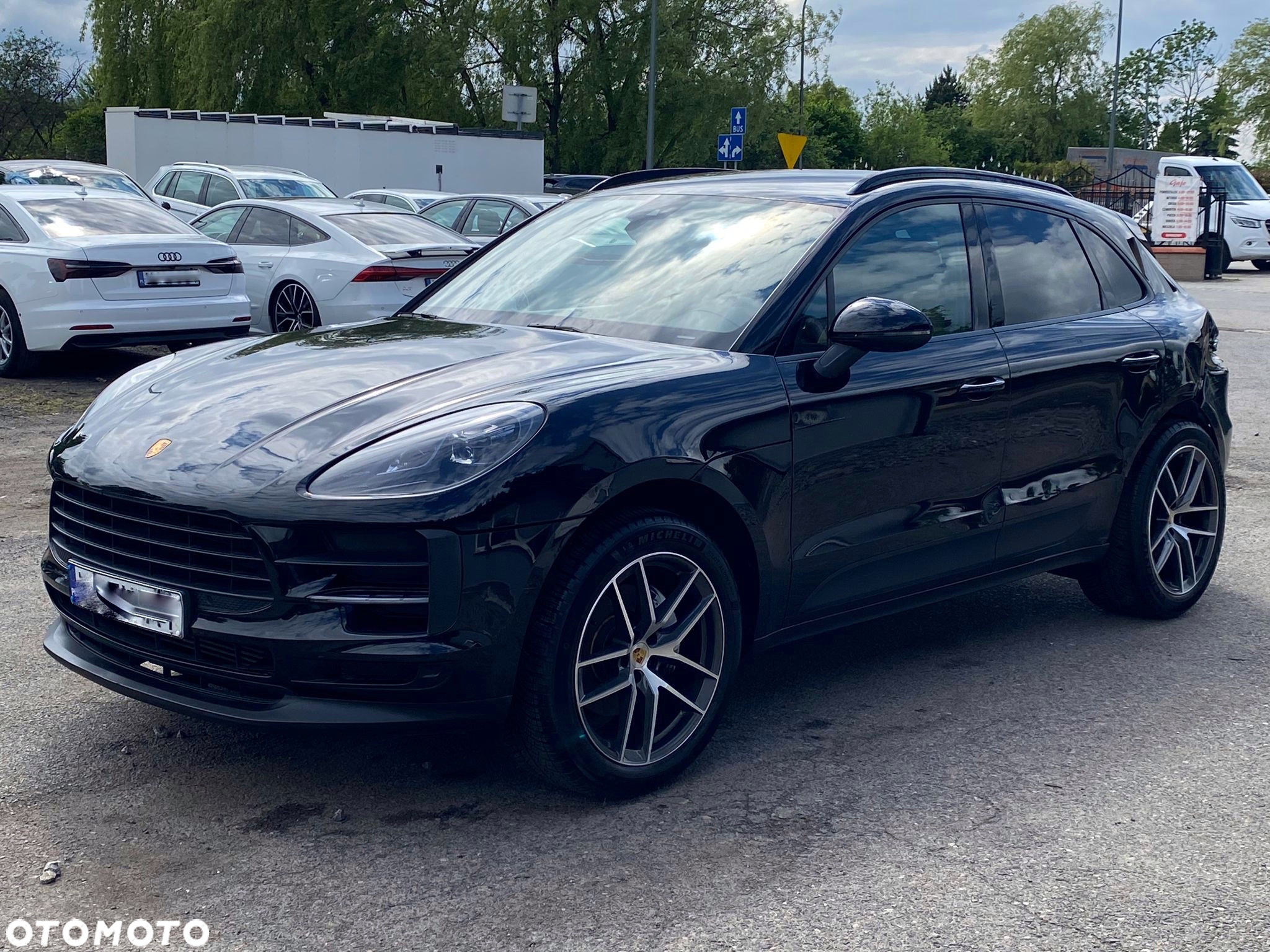 Porsche Macan Standard - 8