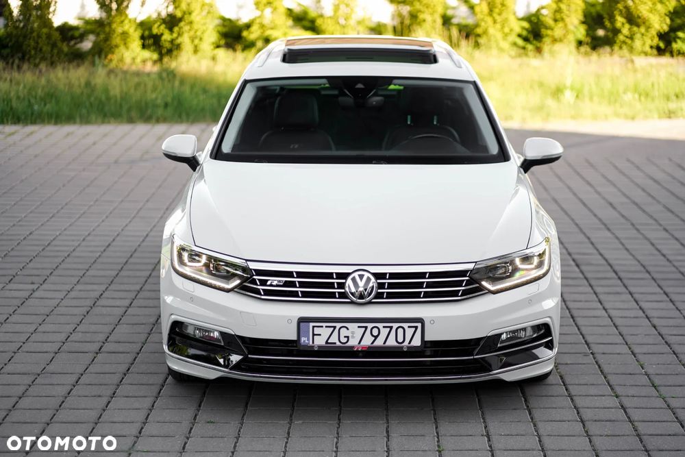 Volkswagen Passat - 2