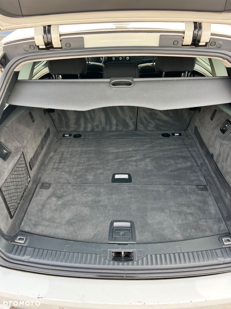 BMW Seria 5 525d - 17