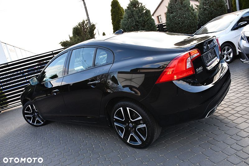 Volvo S60 D3 Geartronic Momentum - 3