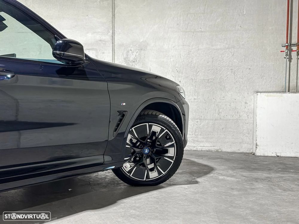 BMW iX3 M Sport Impressive - 20