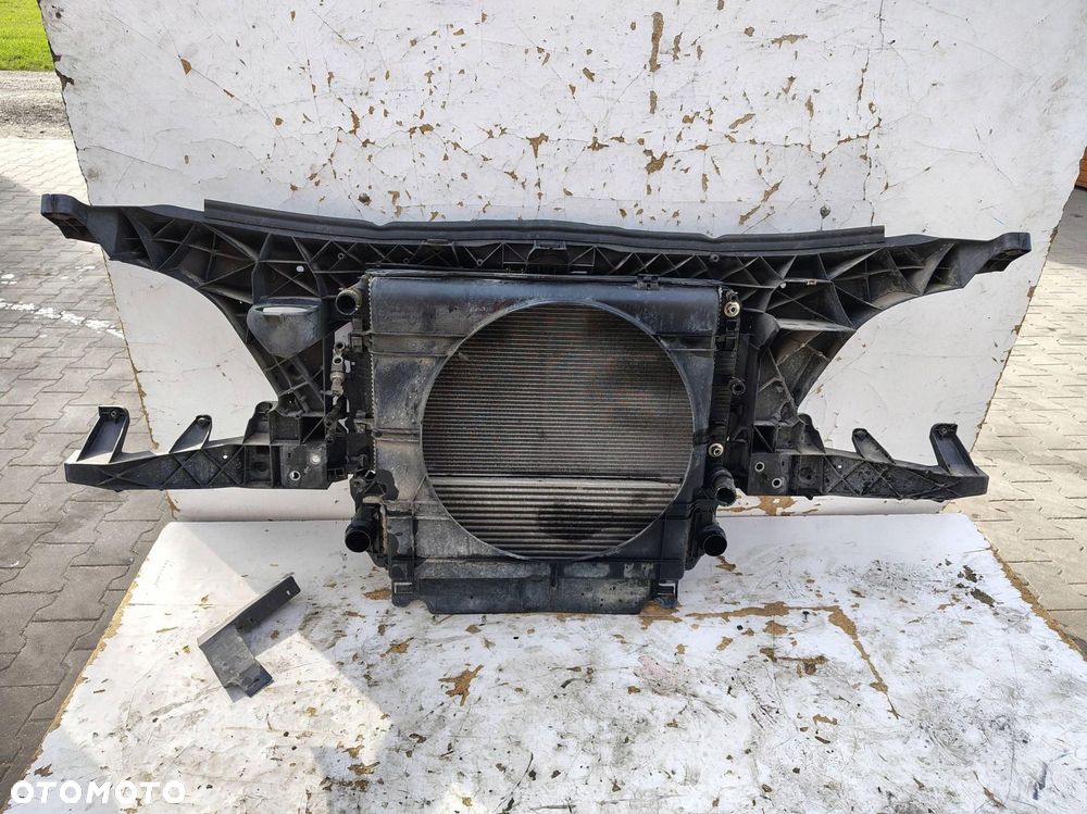 CHŁODNICE PAS PRZEDNI WZMOCNIENIE MERCEDES SPRINTER W906 3.0 CDI - 4