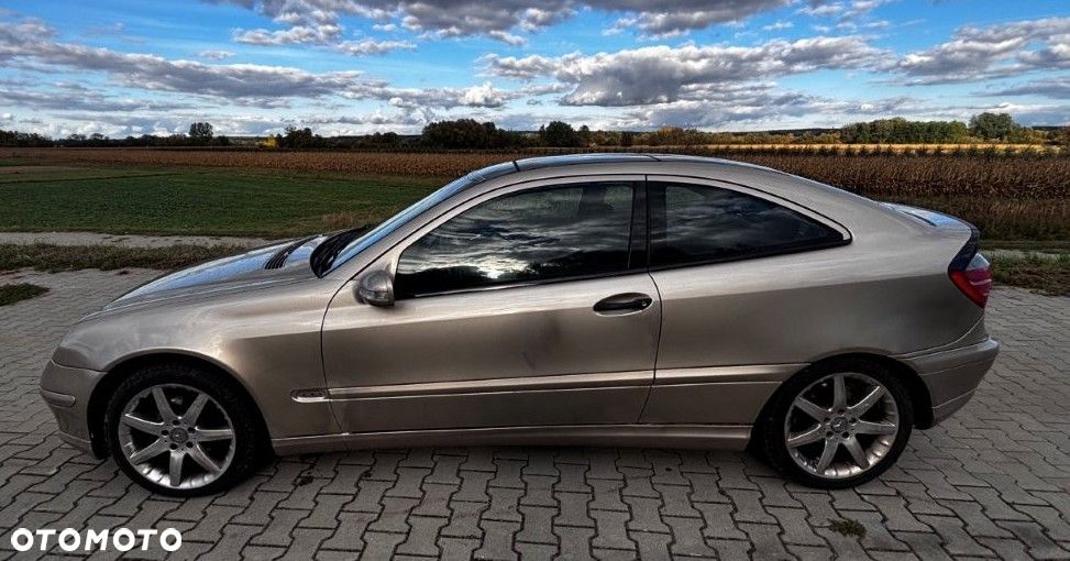 Mercedes-Benz Klasa C 200 Kompressor - 9
