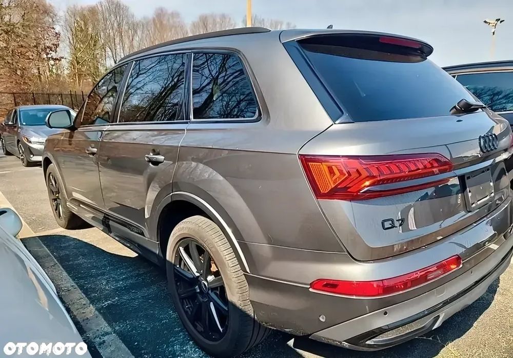 Audi Q7 - 4