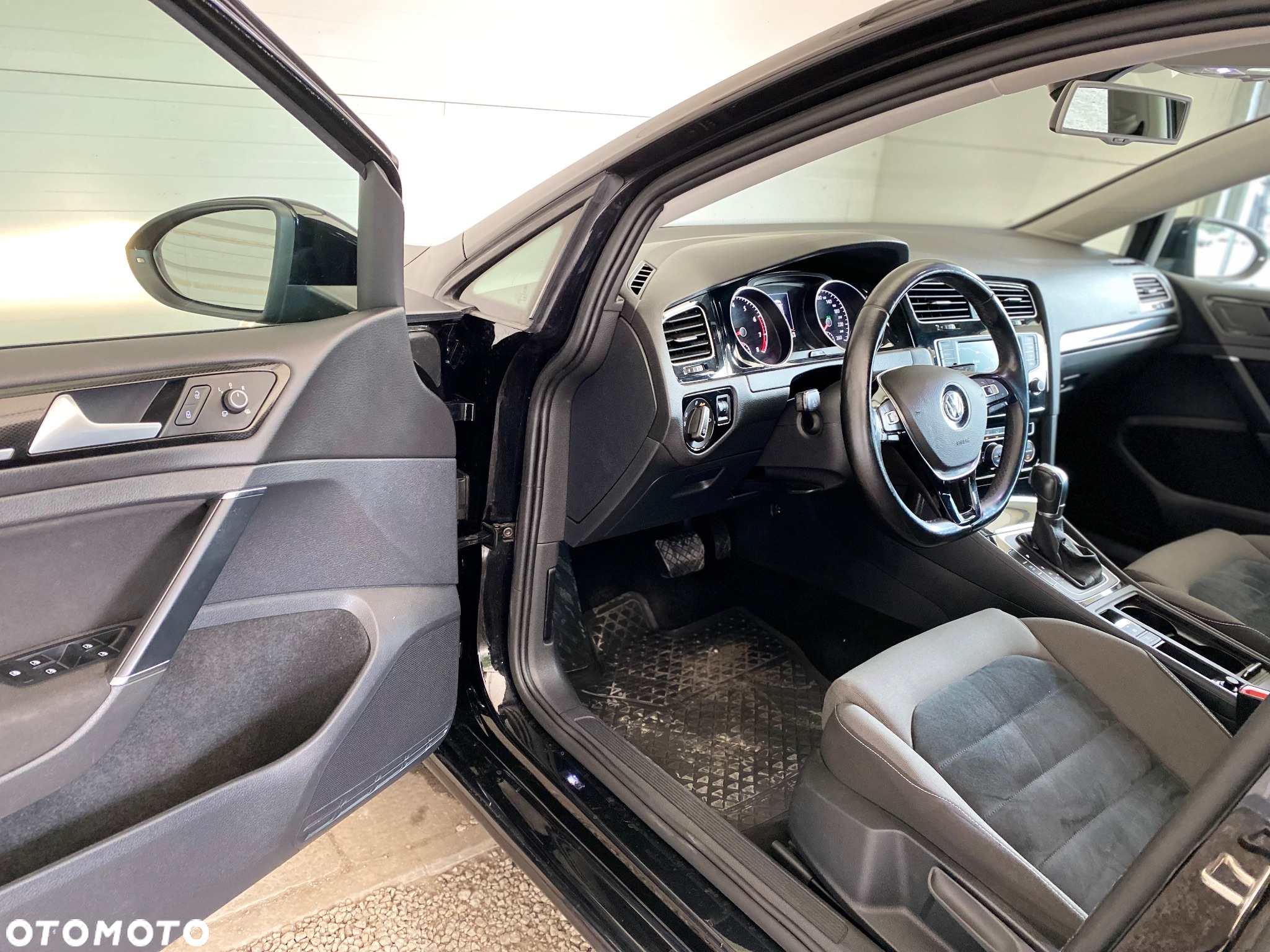 Volkswagen Golf VII 1.4 TSI BMT Highline DSG - 8