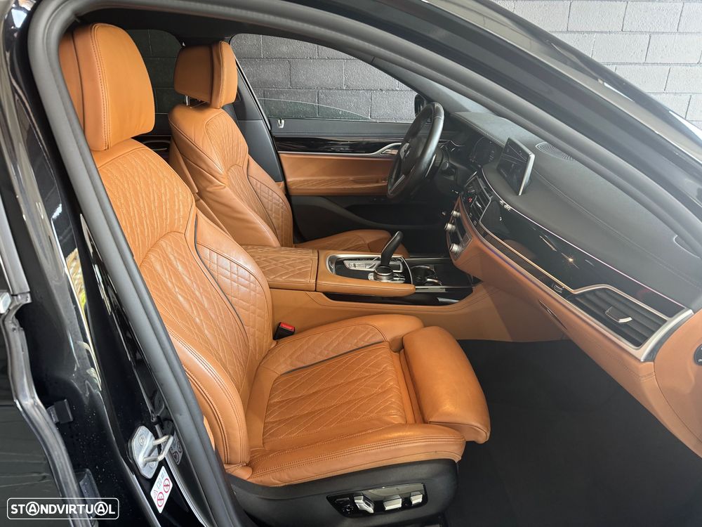BMW 740 d xDrive Pack M Auto - 14