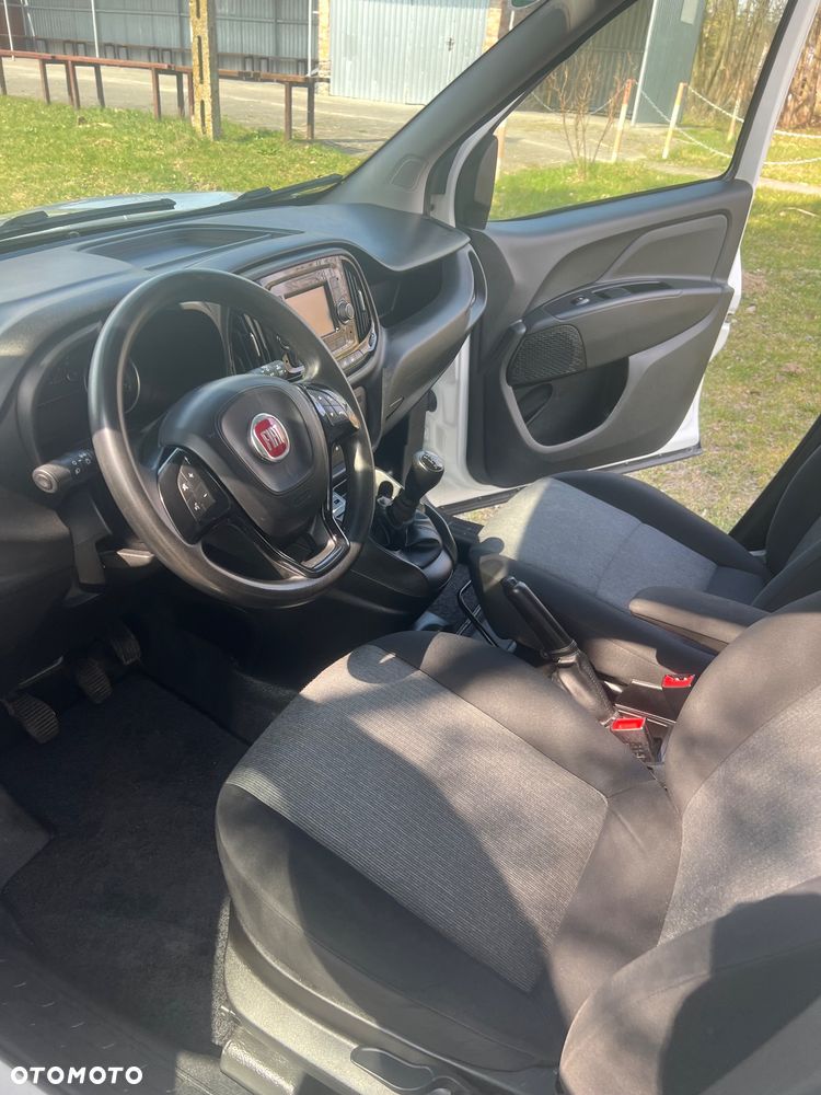 Fiat DOBLO - 23