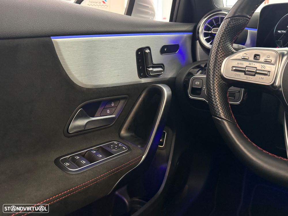 Mercedes-Benz A 250 e AMG Line - 17