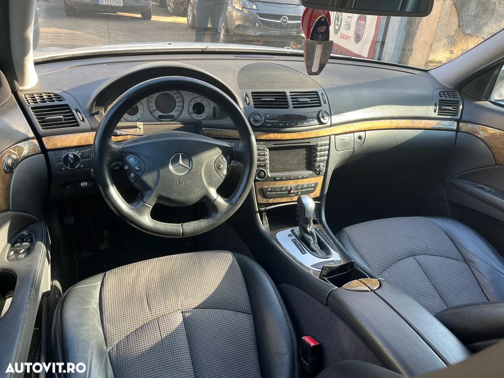 Dezmembrez Mercedes Benz E280CDI W211 2005 automat xenon gri argintiu - 12