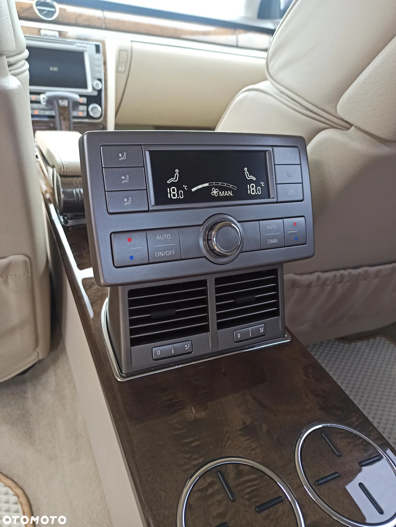Volkswagen Phaeton 4.2 V8 4MOTION langer Radstand Automatik (4 Sitzer) - 6