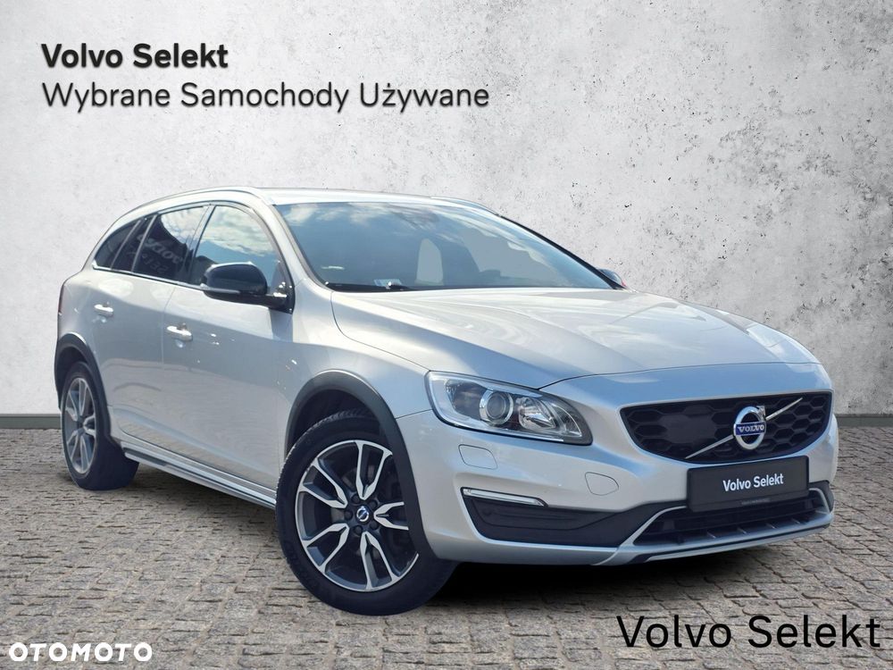 Volvo V60 Cross Country - 4