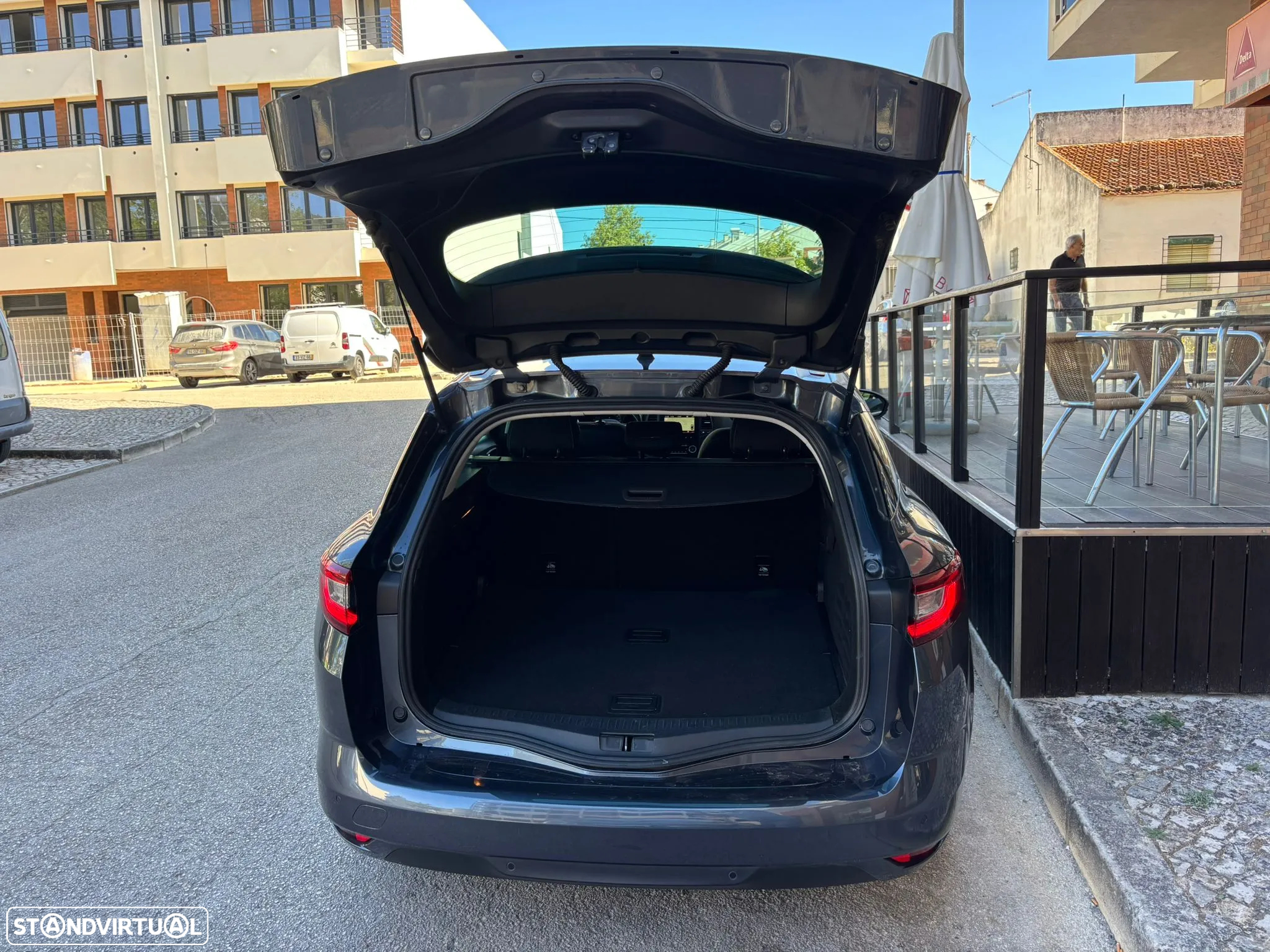 Renault Mégane Sport Tourer 1.5 Blue dCi Limited J17 - 8